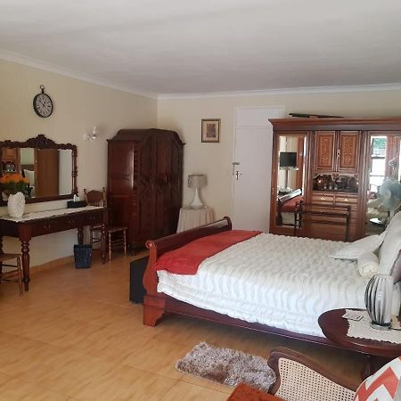 Upper Houghton Guesthouse Йоханнесбург Экстерьер фото
